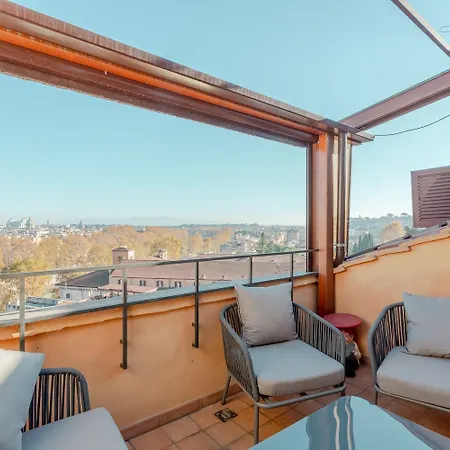 The Attico: View Of Διαμέρισμα *