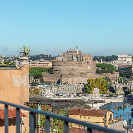 The Attico: View Of * Ρώμη